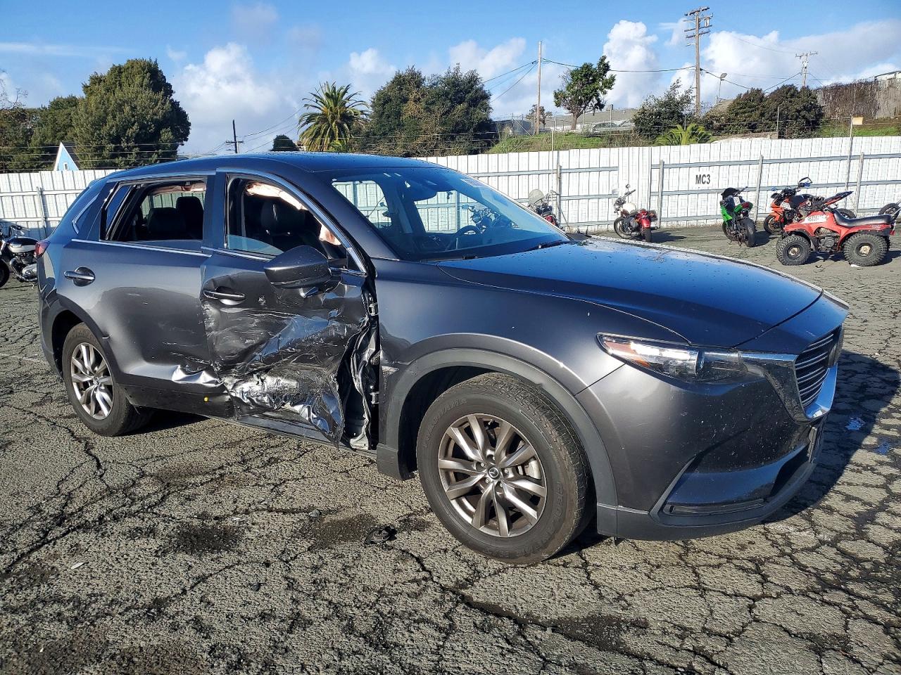 2018 MAZDA CX-9 TOURING photo 4