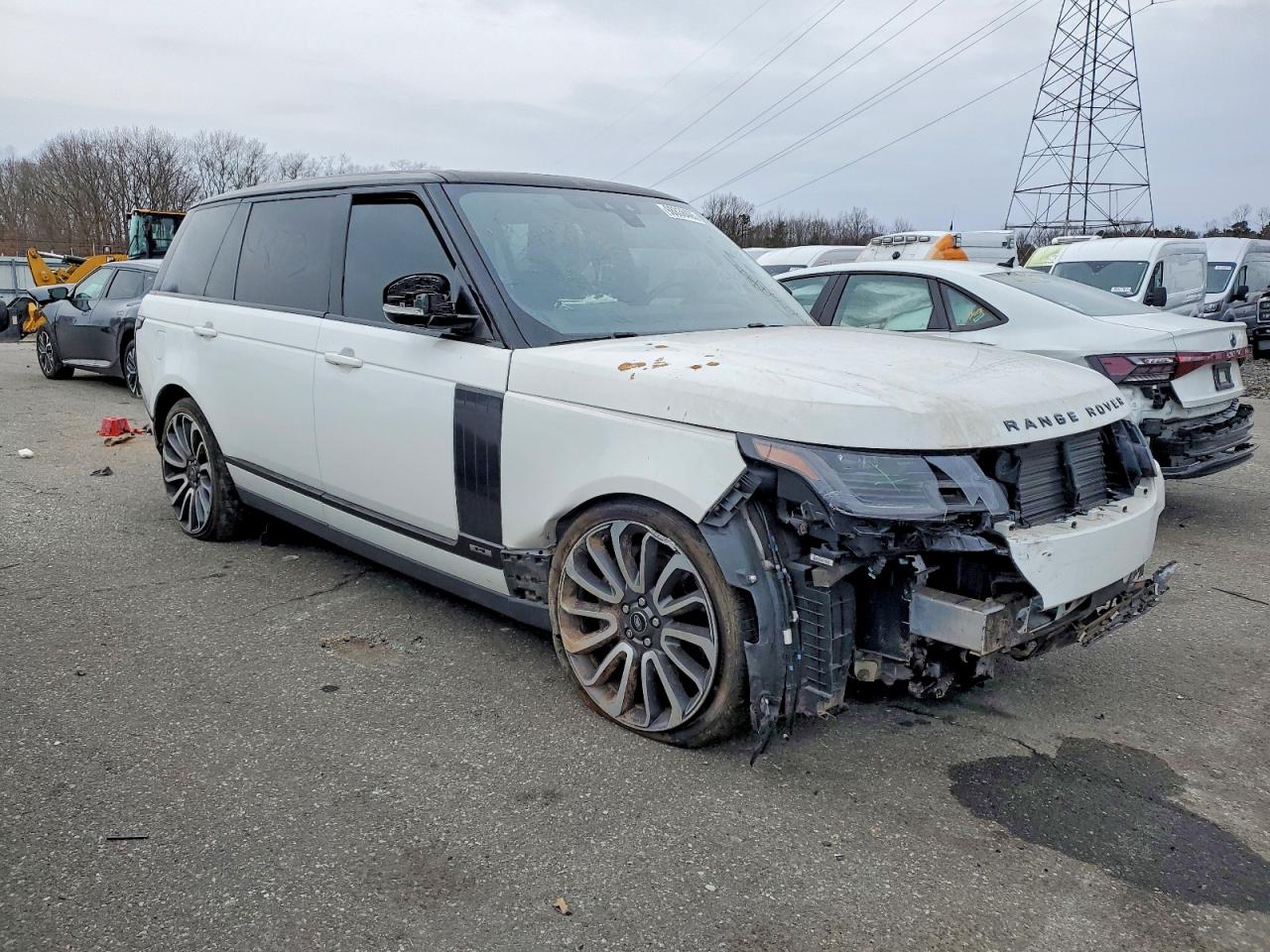 2018 LAND ROVER RANGE ROVER SUPERCHARGED photo 4