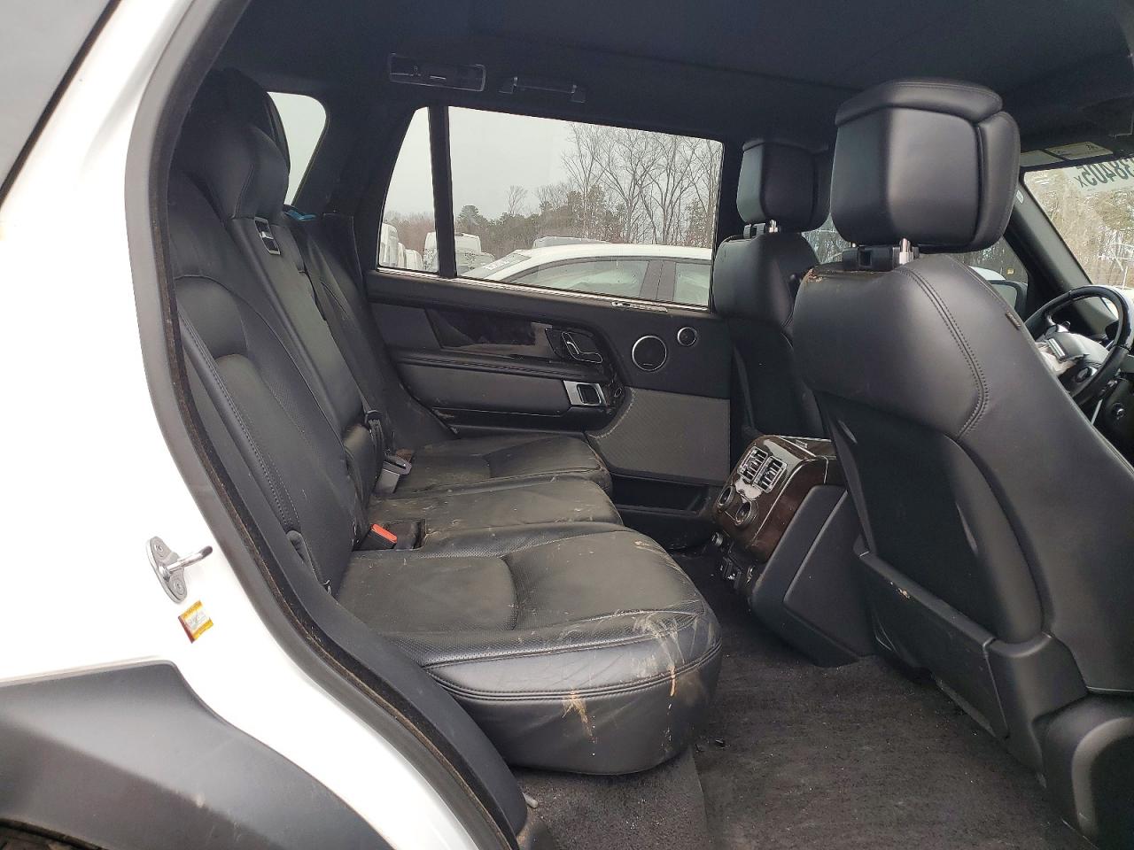 2018 LAND ROVER RANGE ROVER SUPERCHARGED photo 11