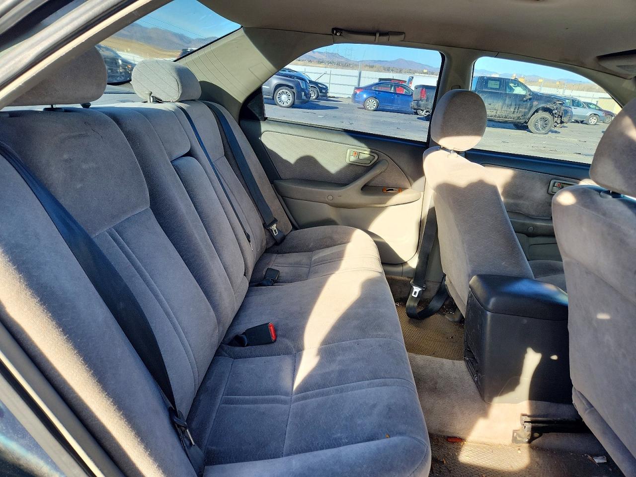 1997 TOYOTA CAMRY CE photo 19