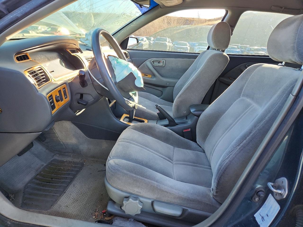 1997 TOYOTA CAMRY CE photo 13