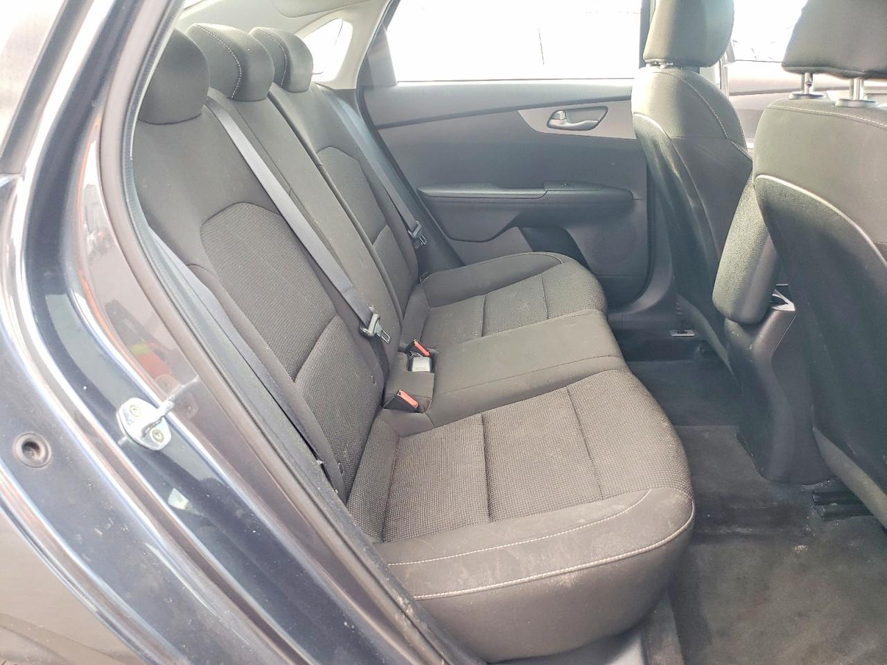 2021 KIA FORTE FE photo 10