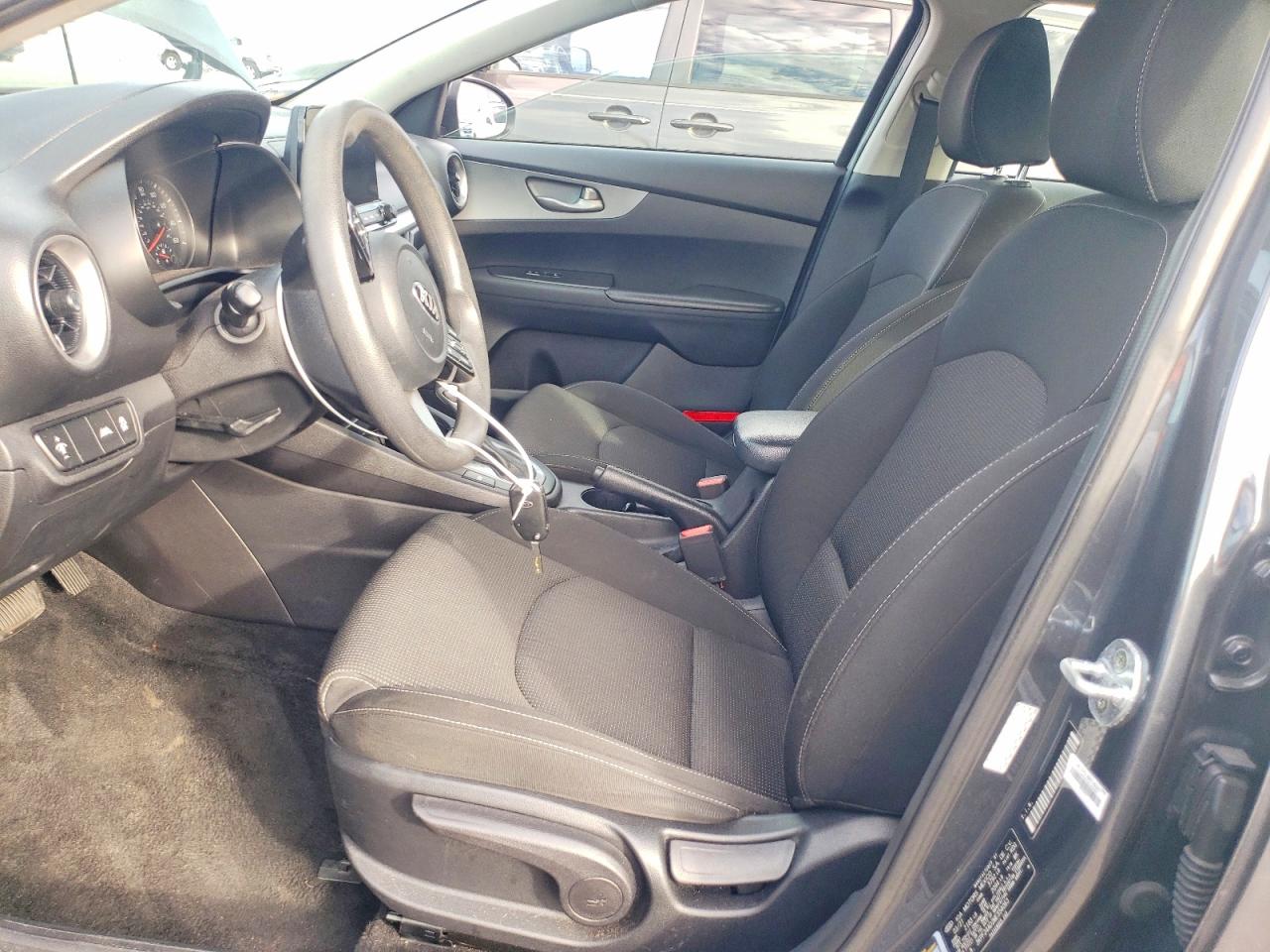 2021 KIA FORTE FE photo 7