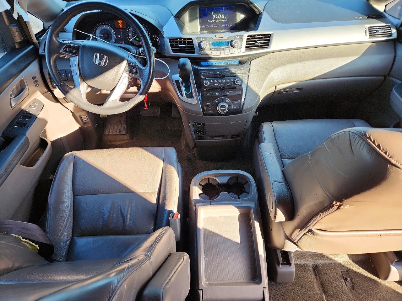 2012 HONDA ODYSSEY TOURING photo 22