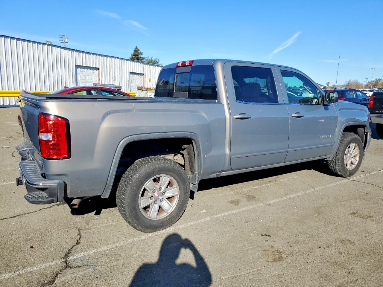 2017 GMC SIERRA K1500 SLE photo 3