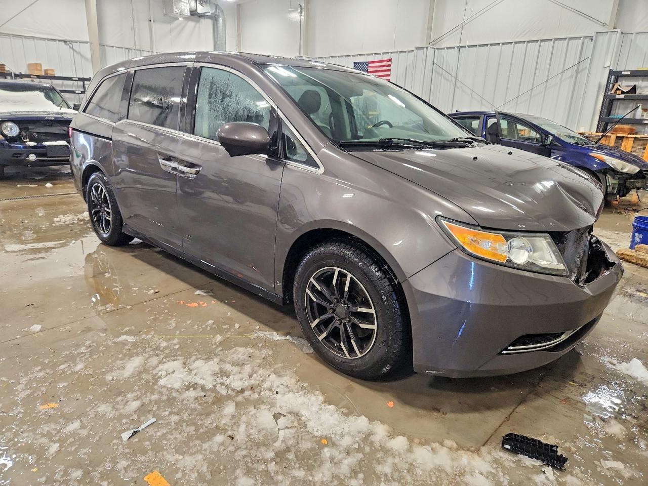 2014 HONDA ODYSSEY EXL photo 4