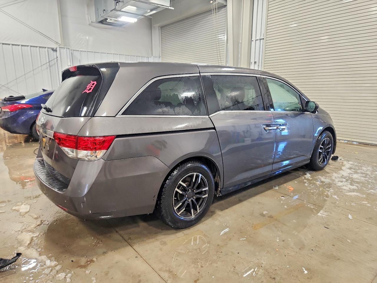 2014 HONDA ODYSSEY EXL photo 3