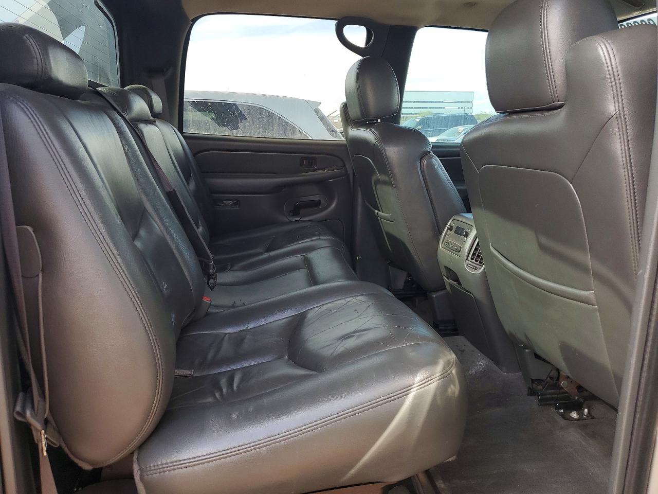 2004 CHEVROLET AVALANCHE K1500 photo 19