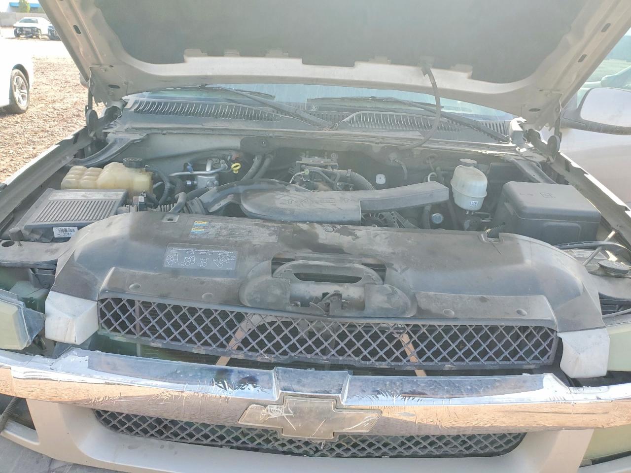 2004 CHEVROLET AVALANCHE K1500 photo 21