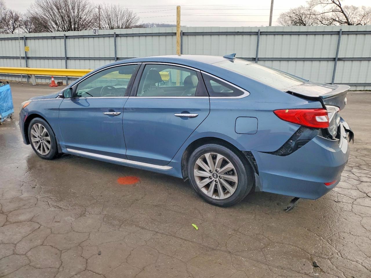 2015 HYUNDAI SONATA SPORT photo 3