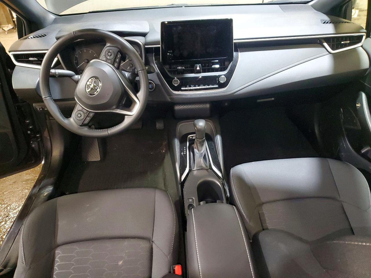 2023 TOYOTA COROLLA SE photo 8