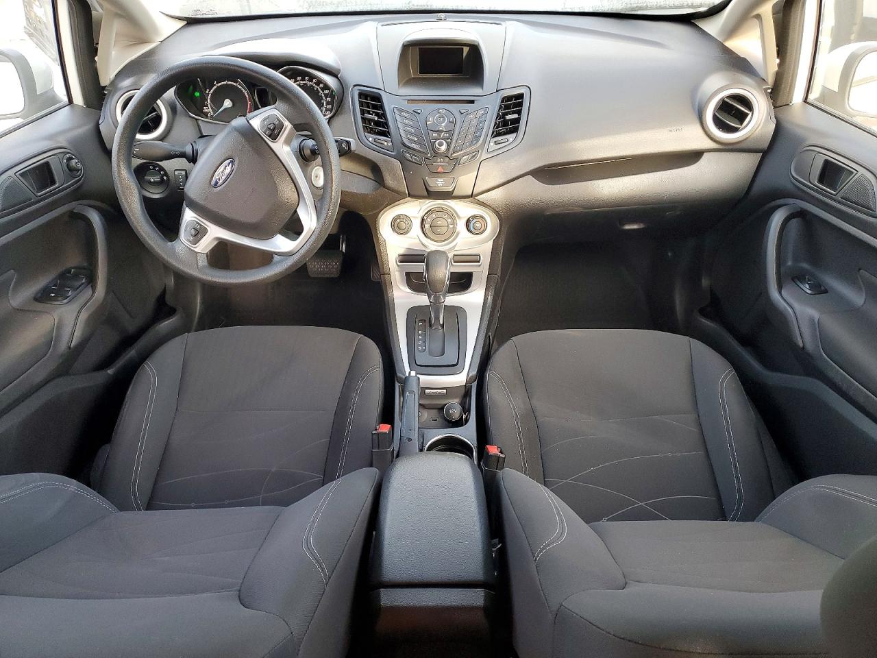 2019 FORD FIESTA SE photo 15
