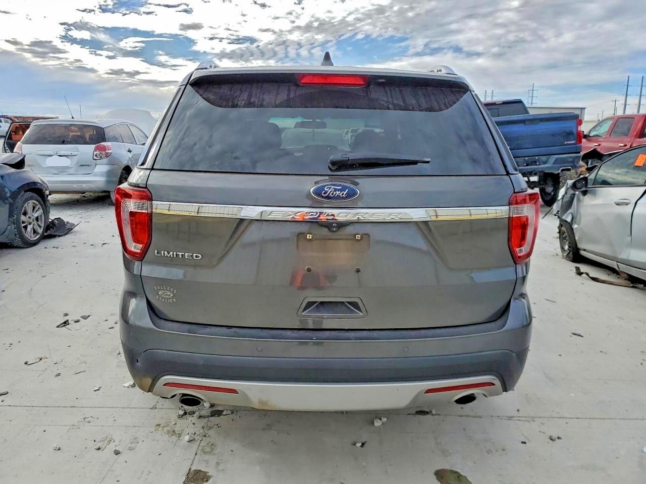 2017 FORD EXPLORER LIMITED photo 6