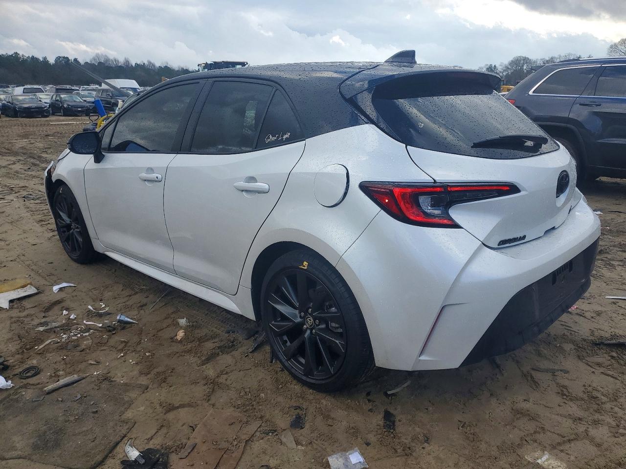 2025 TOYOTA COROLLA SE photo 3