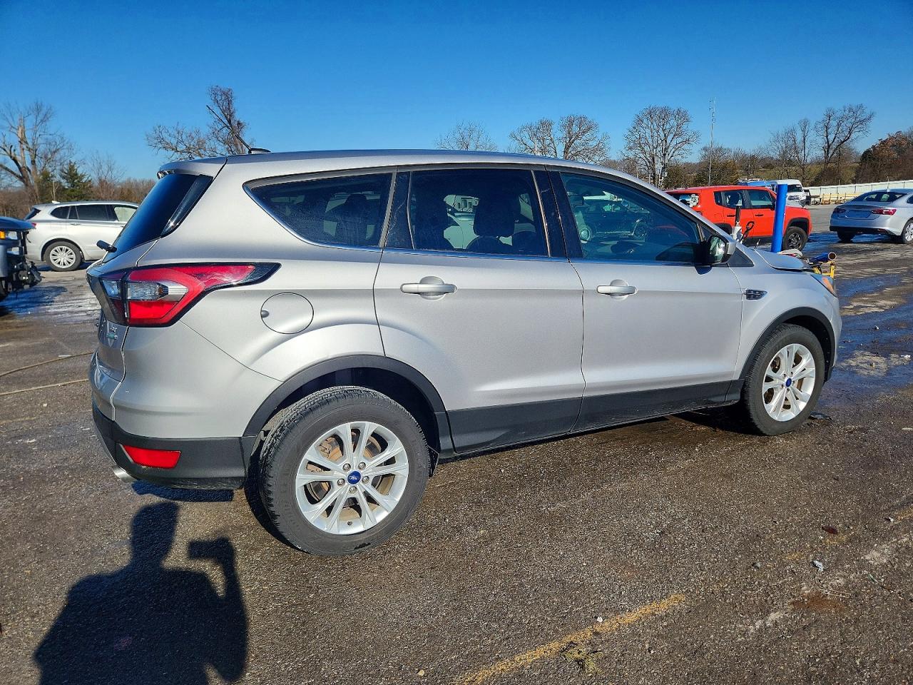2017 FORD ESCAPE SE photo 3