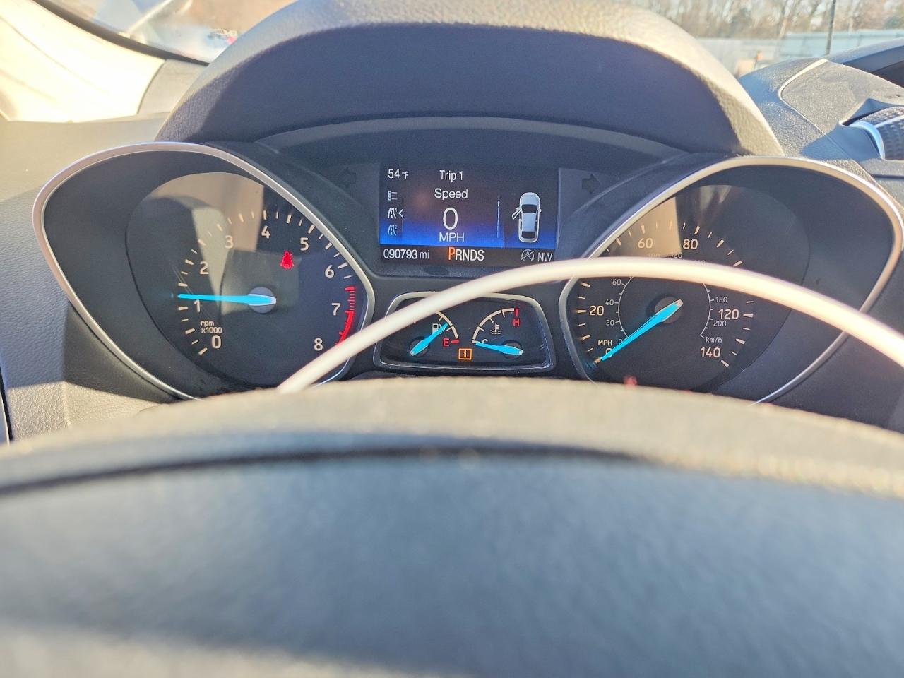 2017 FORD ESCAPE SE photo 9