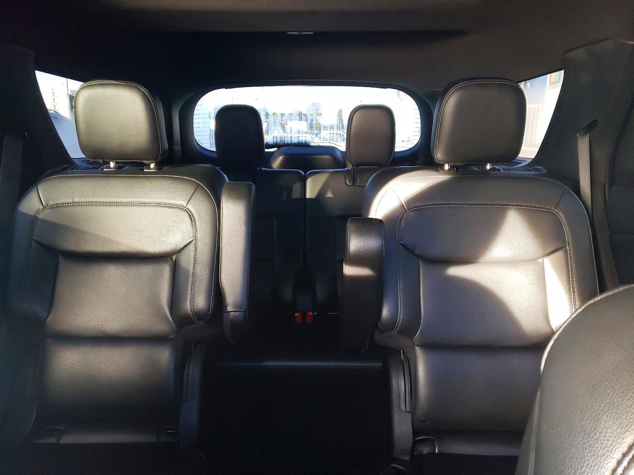 2020 FORD EXPLORER XLT photo 19