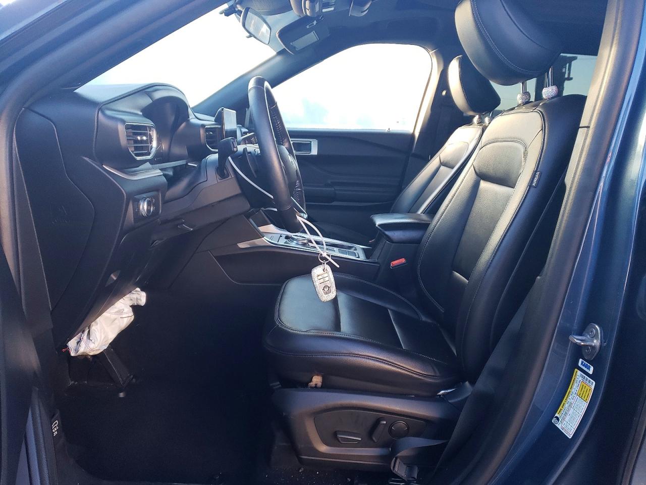 2020 FORD EXPLORER XLT photo 13
