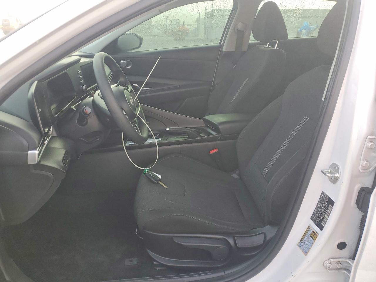 2024 HYUNDAI ELANTRA SE photo 7