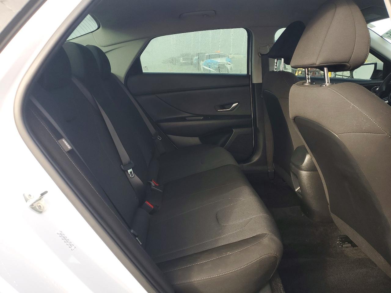 2024 HYUNDAI ELANTRA SE photo 10