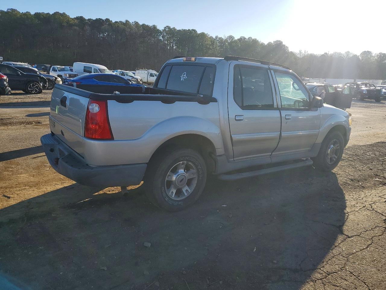 2004 FORD EXPLORER SPORT TRAC photo 3