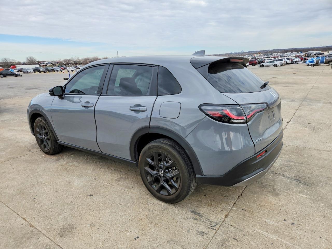 2024 HONDA HR-V SPORT photo 3