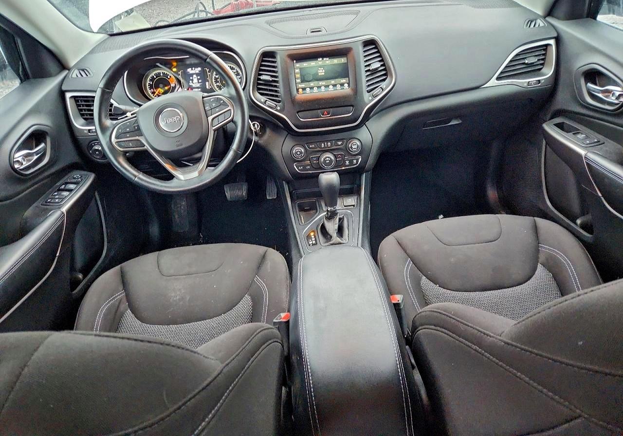 2019 JEEP CHEROKEE LATITUDE photo 8