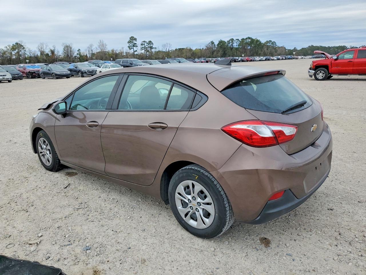 2019 CHEVROLET CRUZE LS photo 4