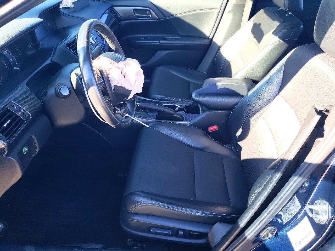 2016 HONDA ACCORD SPORT photo 19