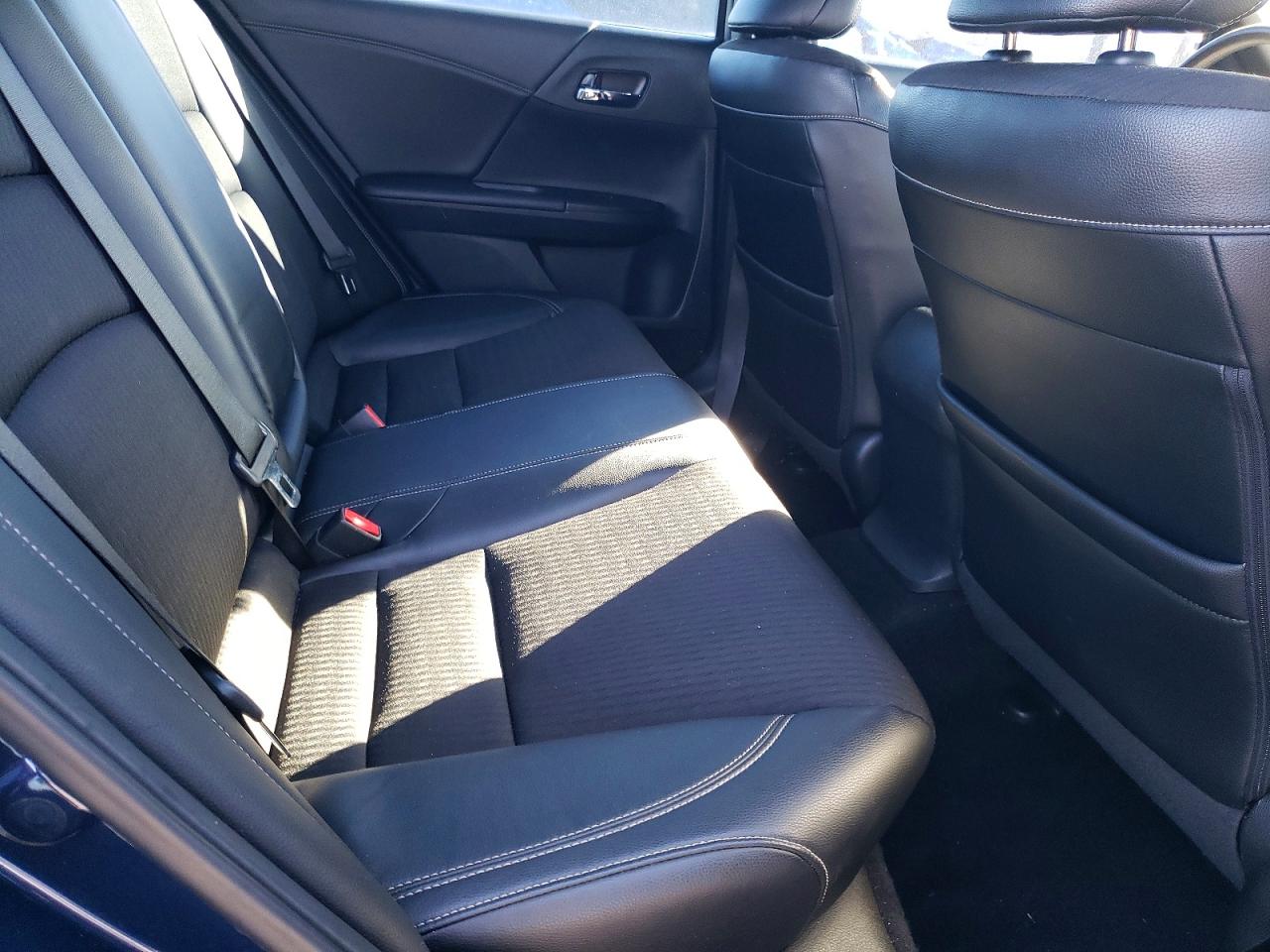 2016 HONDA ACCORD SPORT photo 28