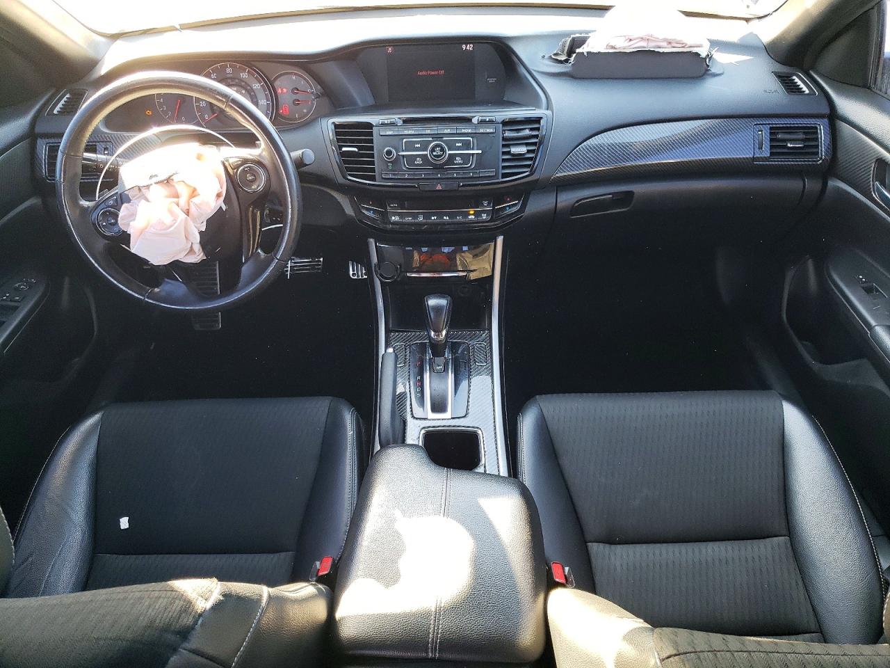 2016 HONDA ACCORD SPORT photo 22