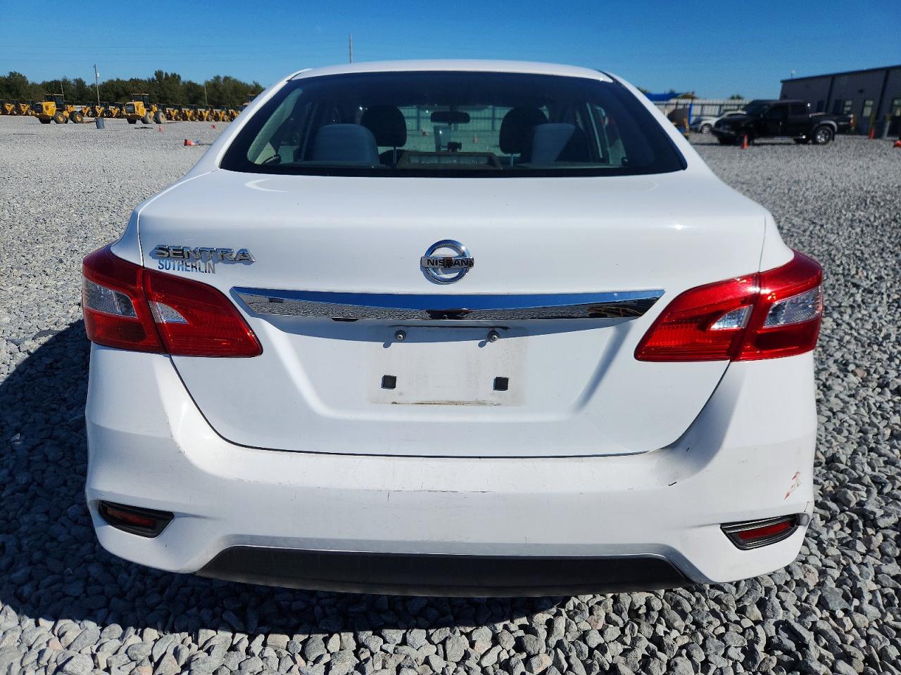 2019 NISSAN SENTRA S photo 6