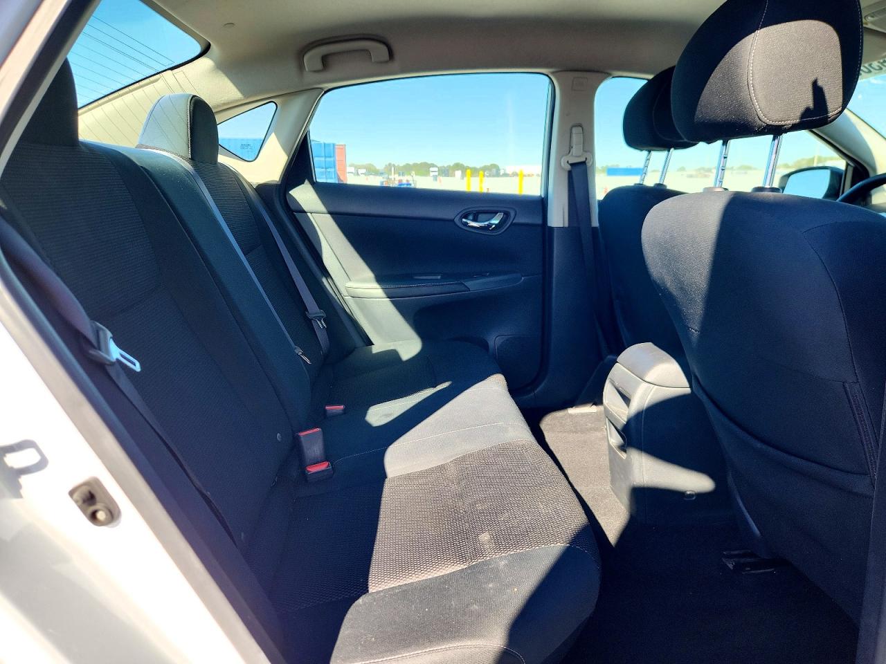 2019 NISSAN SENTRA S photo 10