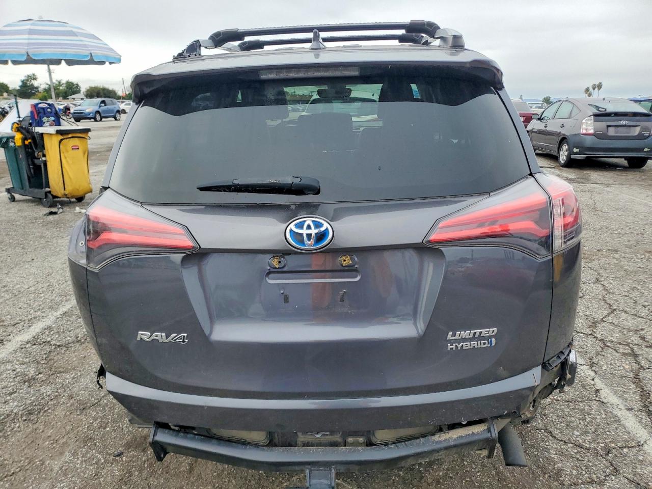 2016 TOYOTA RAV4 HV LIMITED photo 6