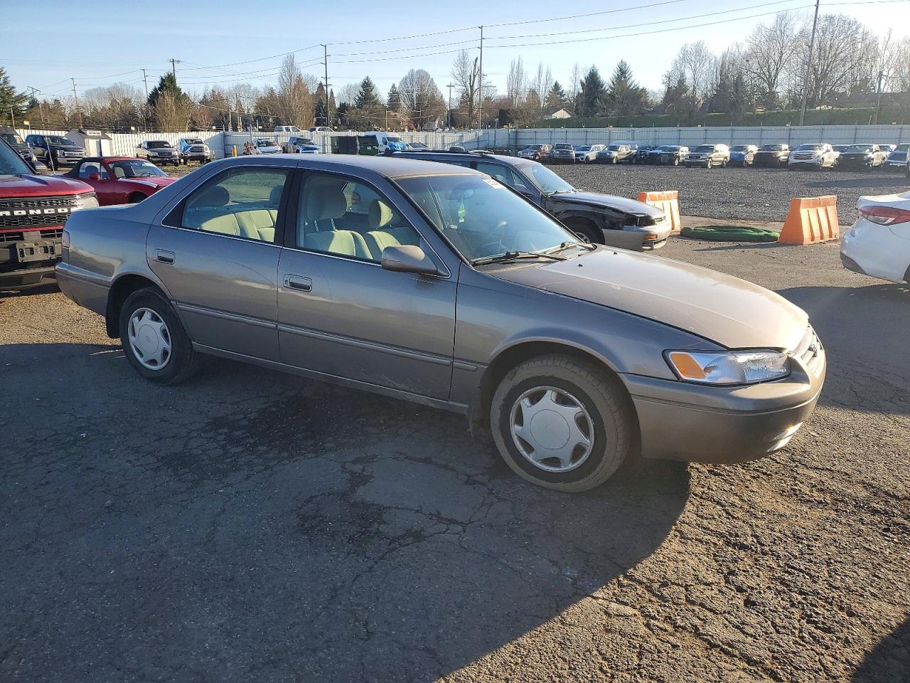 1999 TOYOTA CAMRY CE photo 4