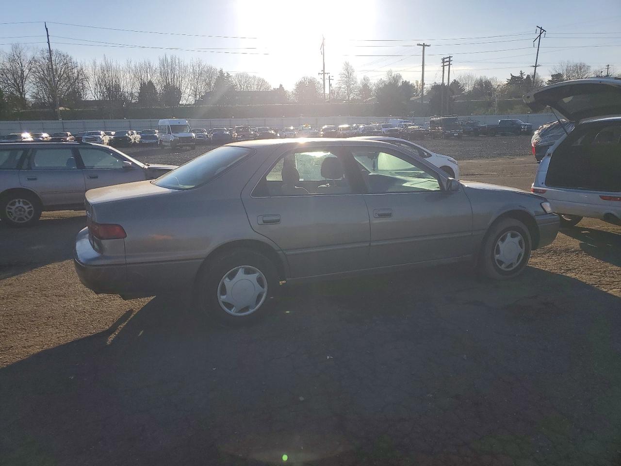 1999 TOYOTA CAMRY CE photo 3