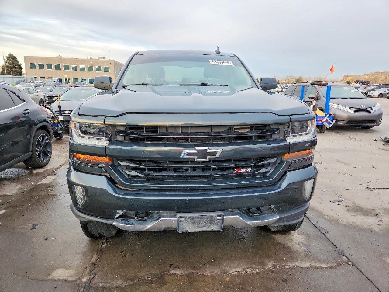 2018 CHEVROLET SILVERADO K1500 LT photo 5
