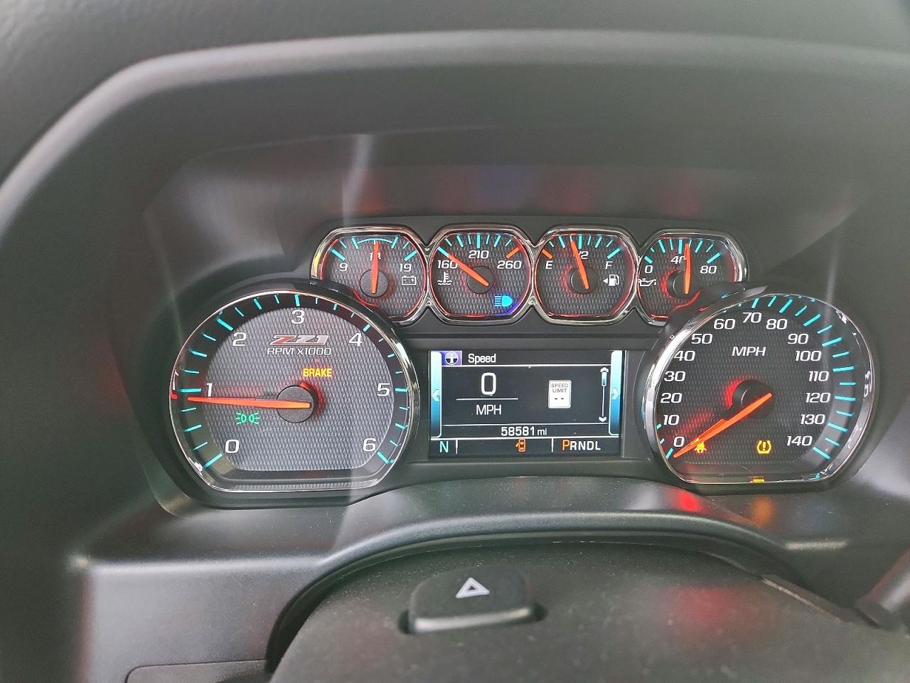 2018 CHEVROLET SILVERADO K1500 LT photo 9