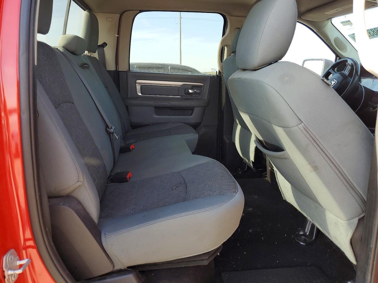 2015 RAM 1500 SLT photo 19