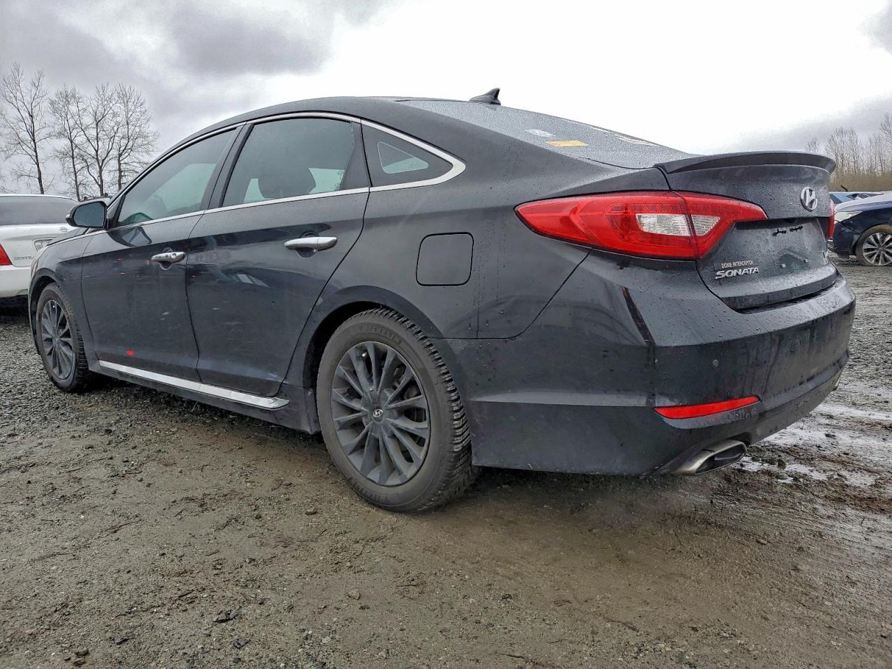 2015 HYUNDAI SONATA SPORT photo 2