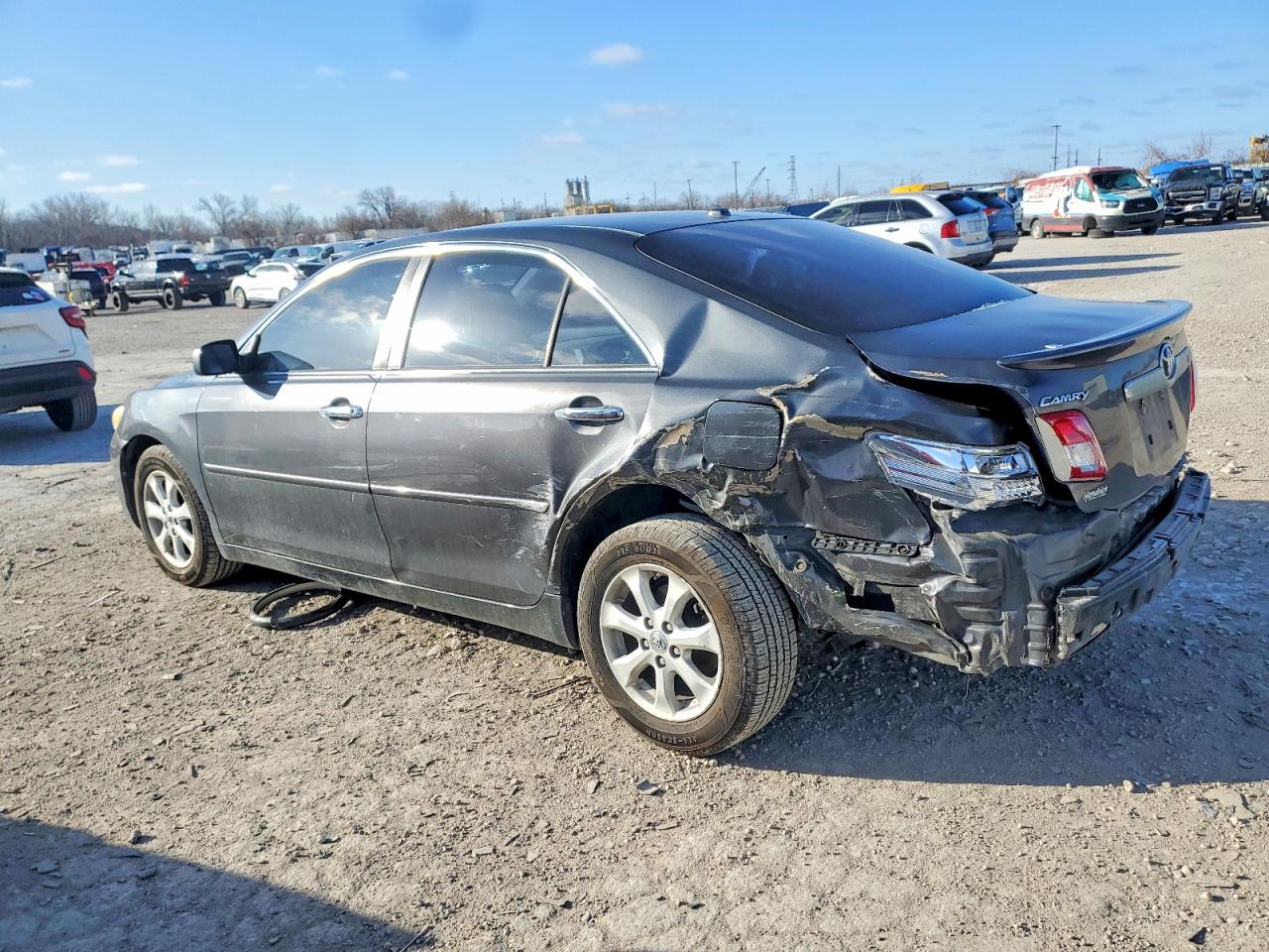 2011 TOYOTA CAMRY BASE photo 2