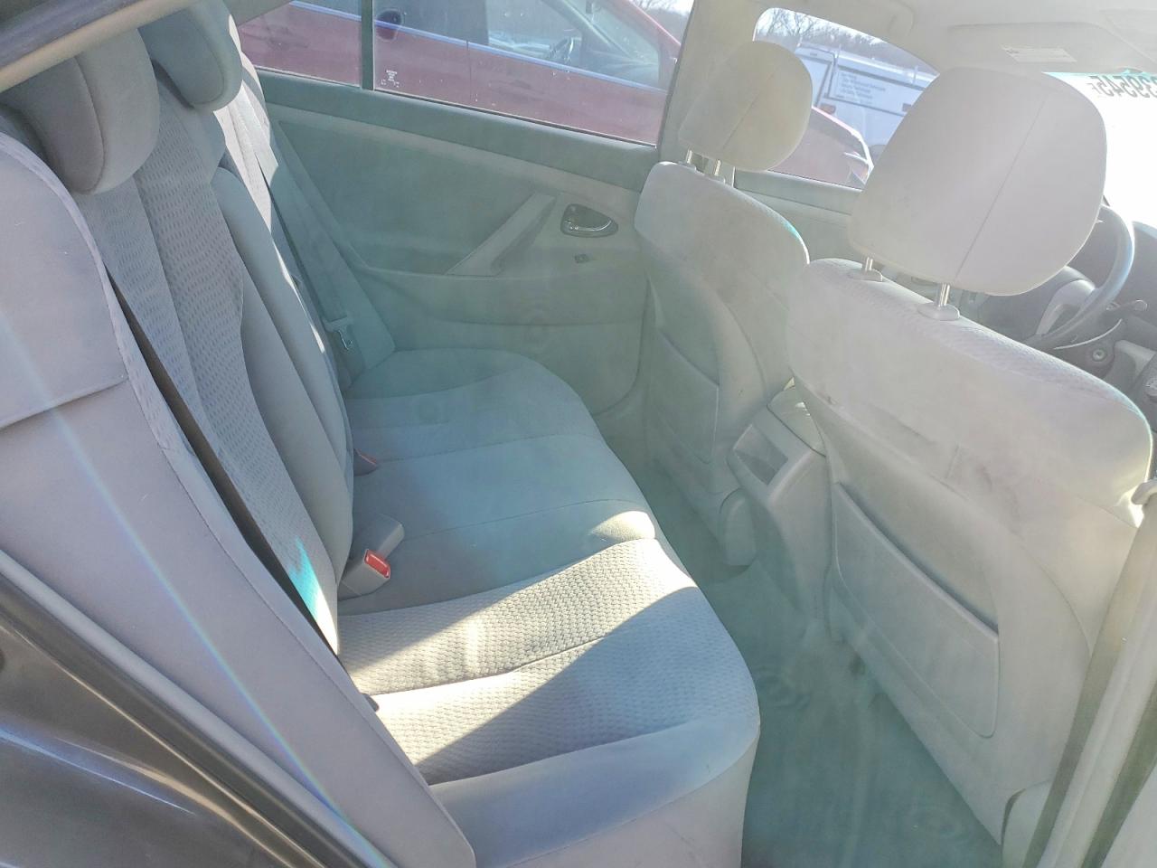 2011 TOYOTA CAMRY BASE photo 10