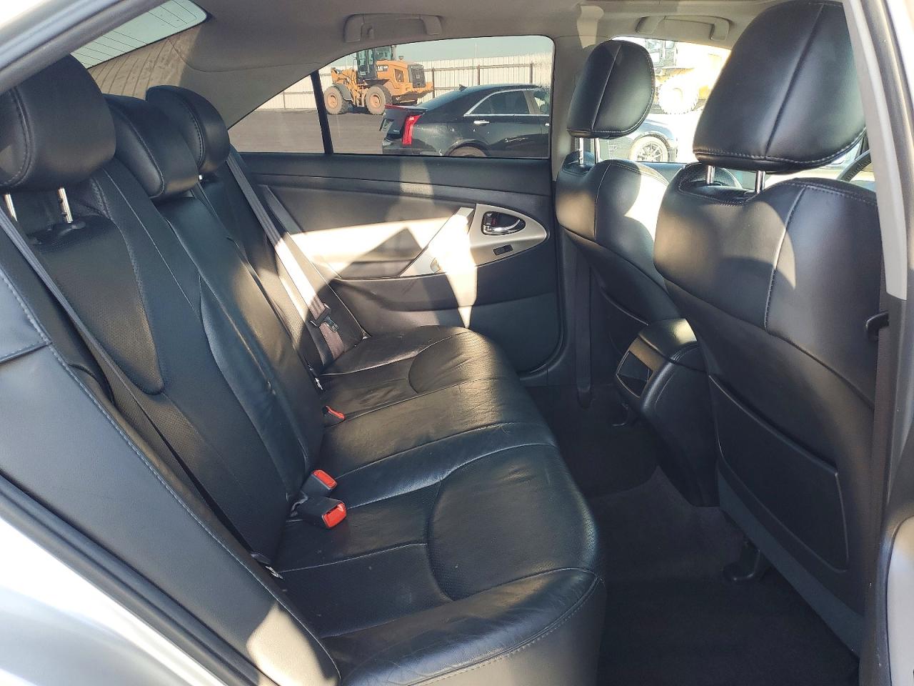 2009 TOYOTA CAMRY SE photo 28