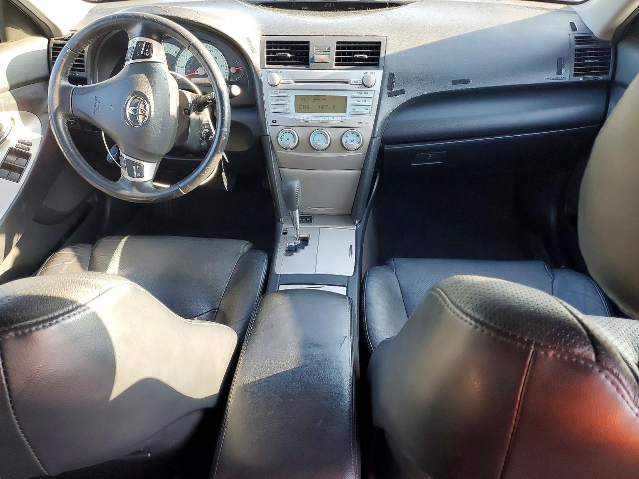2009 TOYOTA CAMRY SE photo 22