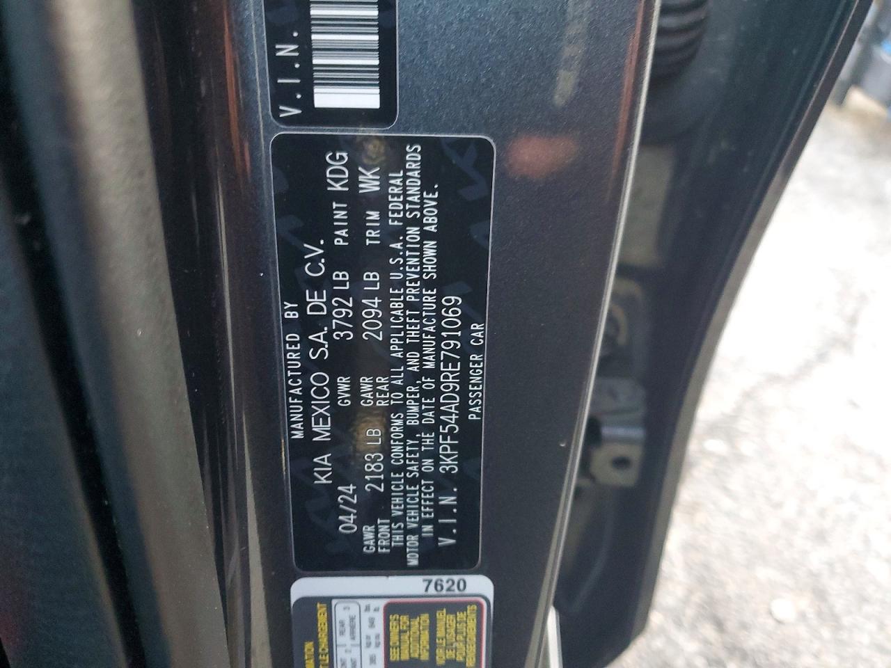 2024 KIA FORTE GT LINE photo 23