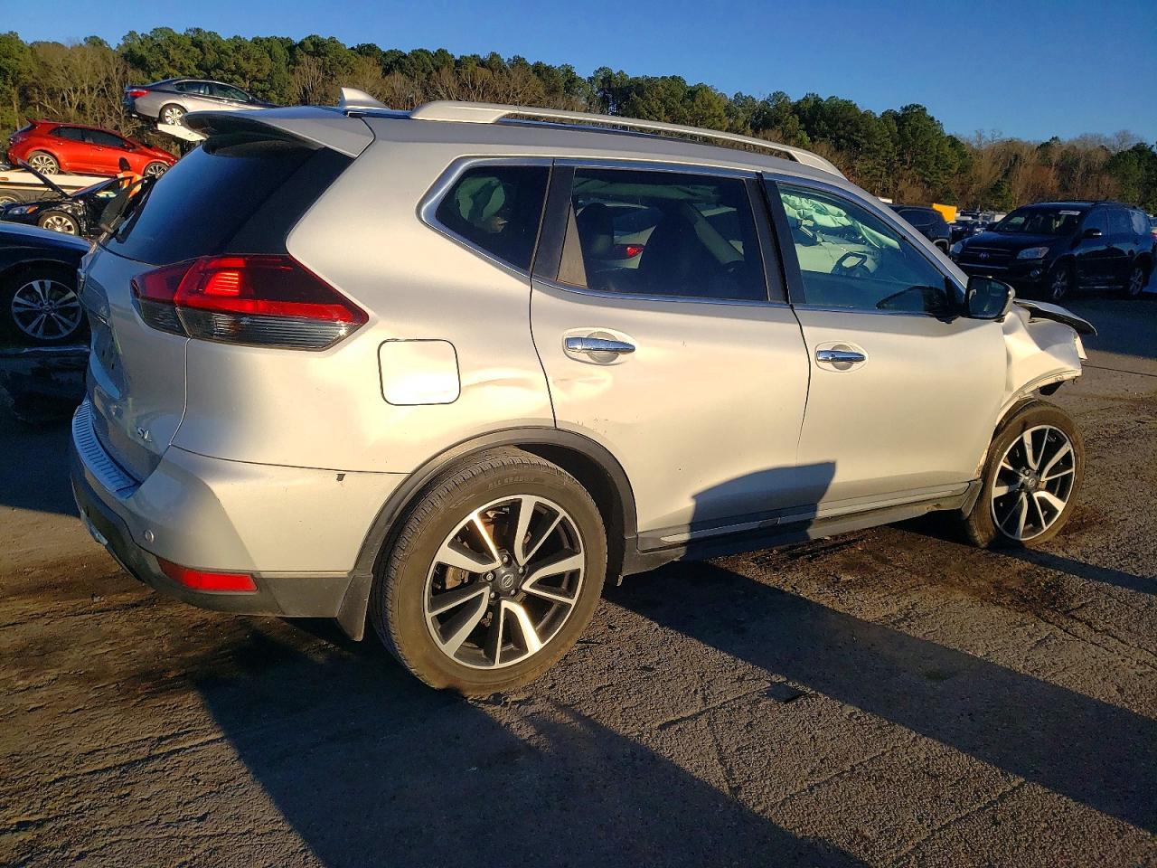 2020 NISSAN ROGUE S photo 5