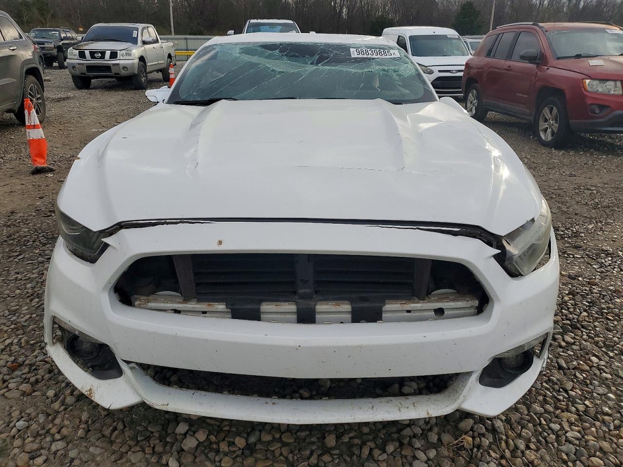 2016 FORD MUSTANG photo 9