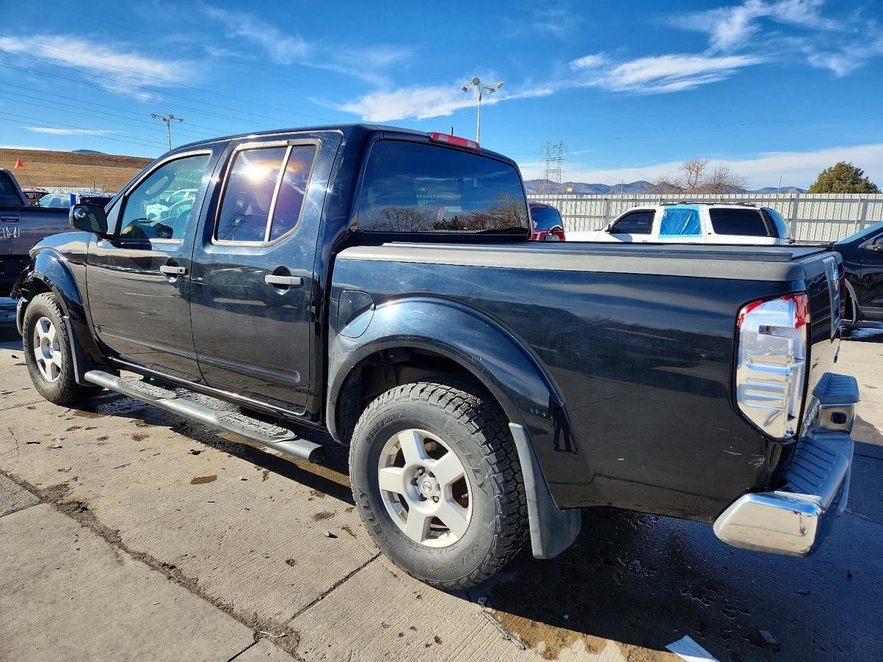 2007 NISSAN FRONTIER CREW CAB LE photo 2
