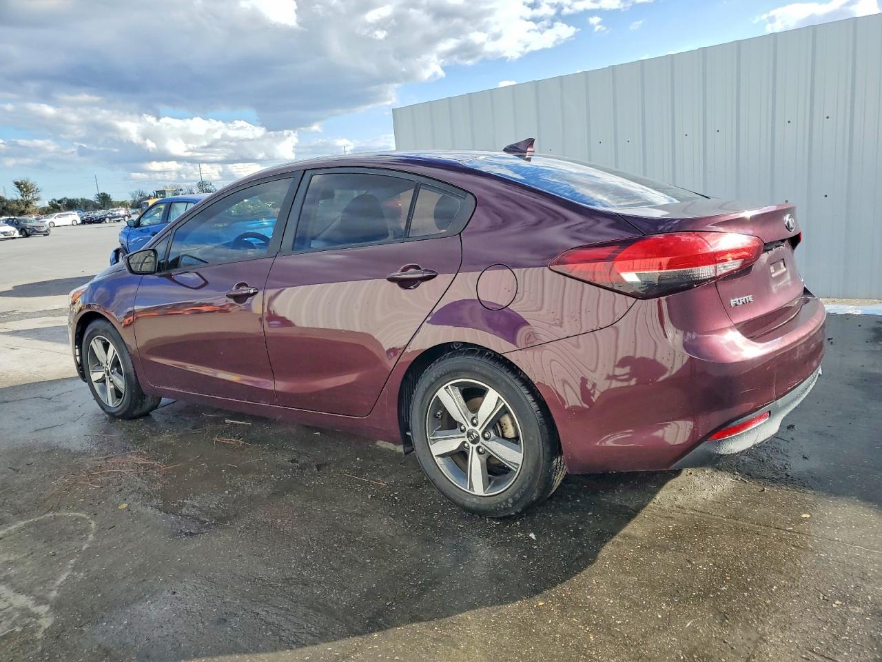 2018 KIA FORTE LX photo 2