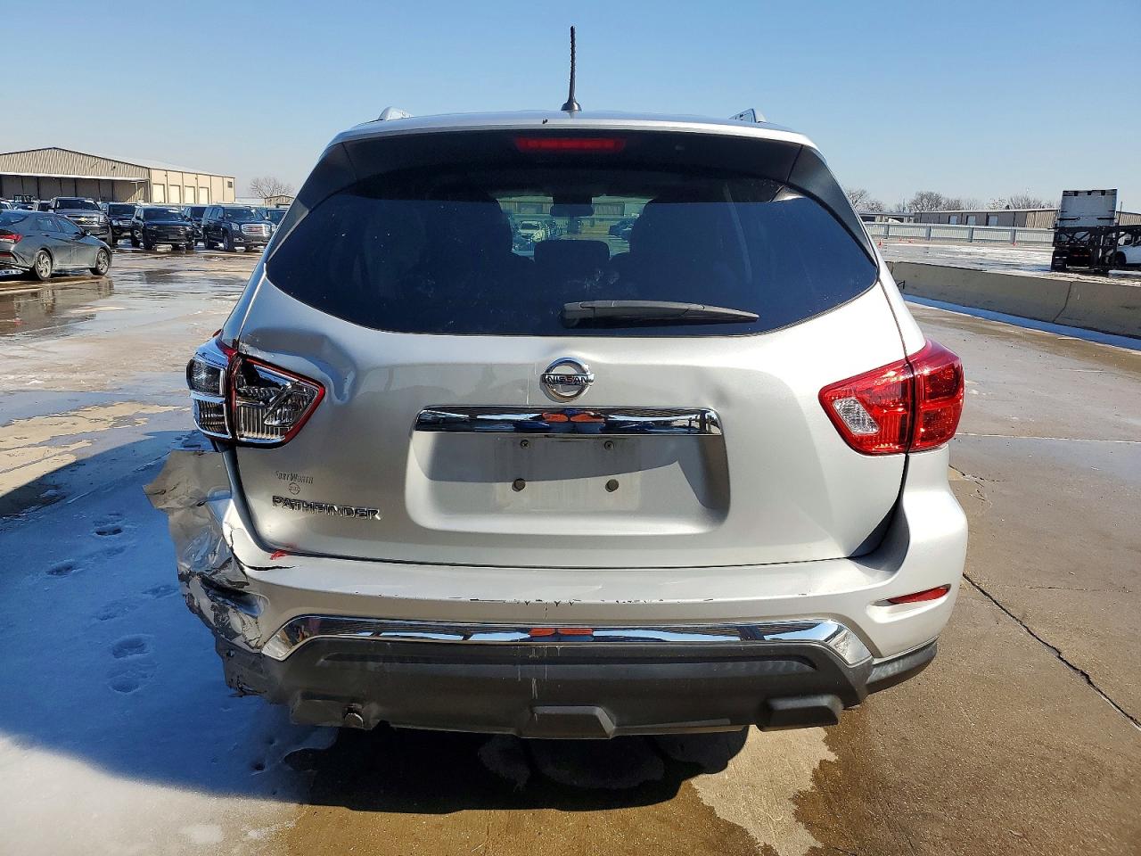 2017 NISSAN PATHFINDER S photo 11